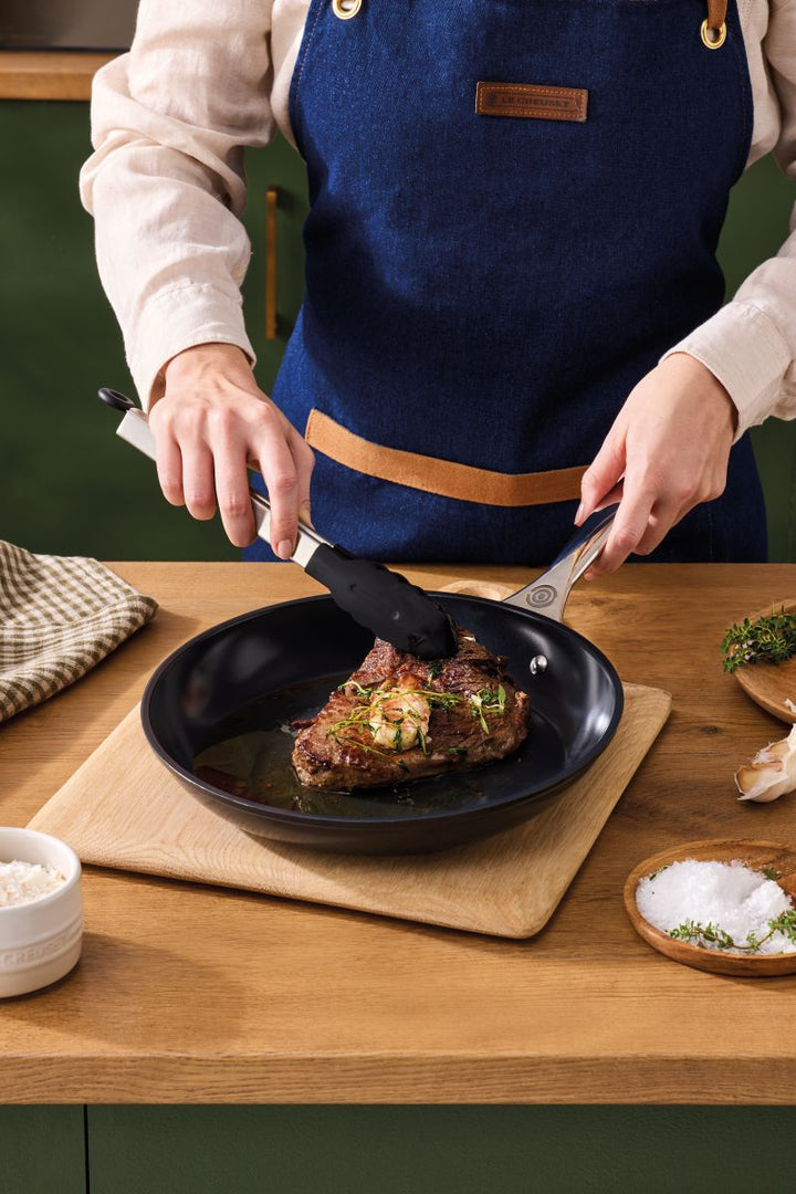 Le Creuset Non-Stick Ceramic Shallow Frypan 28cm