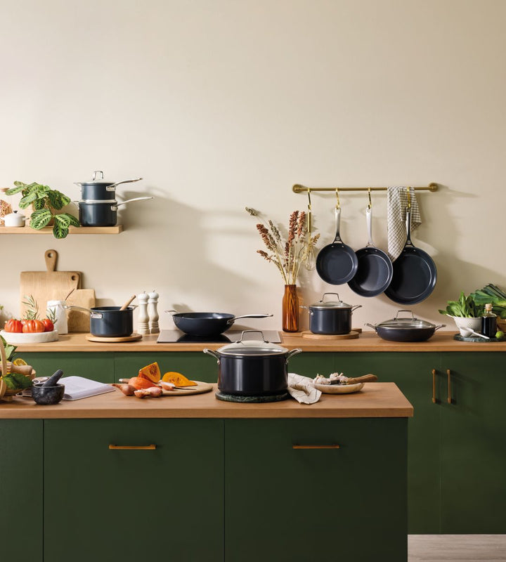 Le Creuset Non-Stick Ceramic Saucepan 20cm