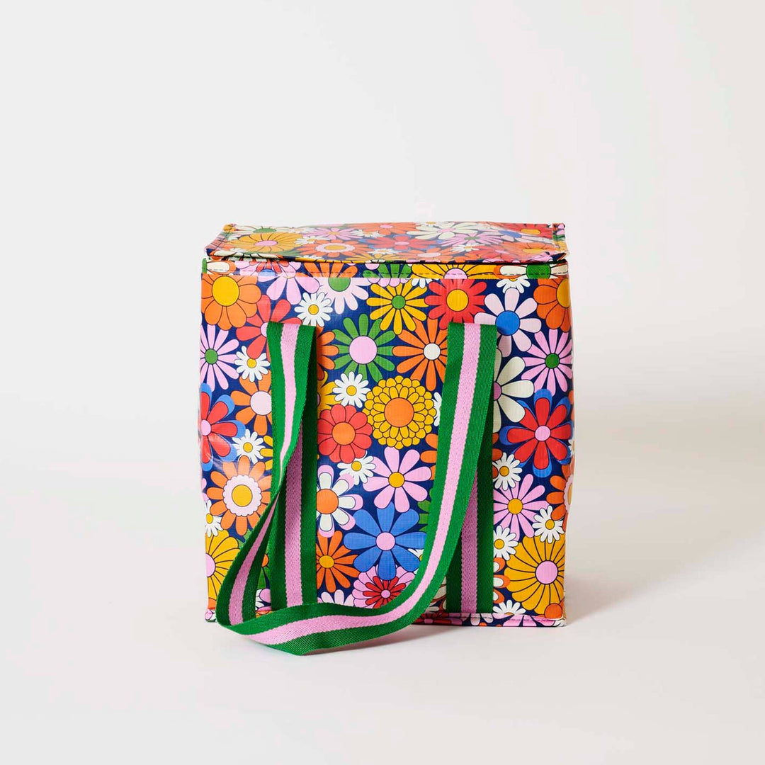Medium Insulated Tote: Coastal Floral