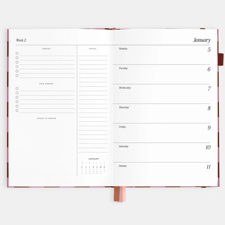 Weekly planner with calendar on a white background