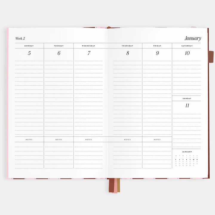 Weekly planner with a calendar on a white background