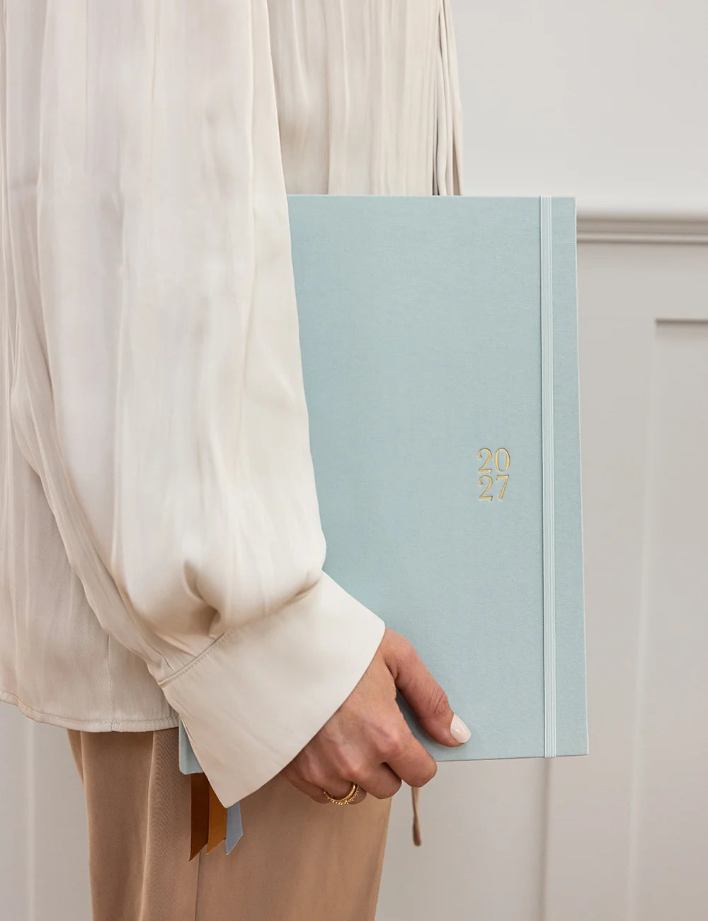 Bespoke Belvedere 2027 Desktop A4 Planner