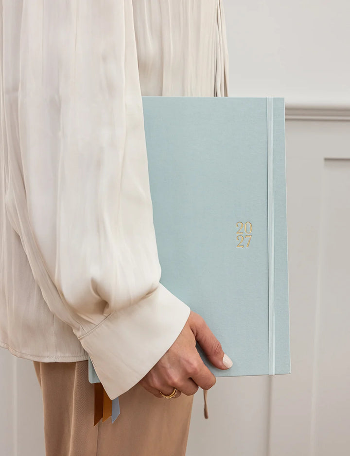 Bespoke Belvedere 2027 Desktop A4 Planner