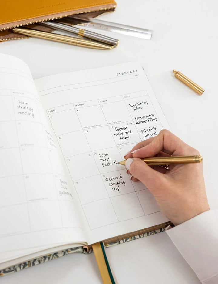 Bespoke Golden Wattle 2027 Desktop Planner