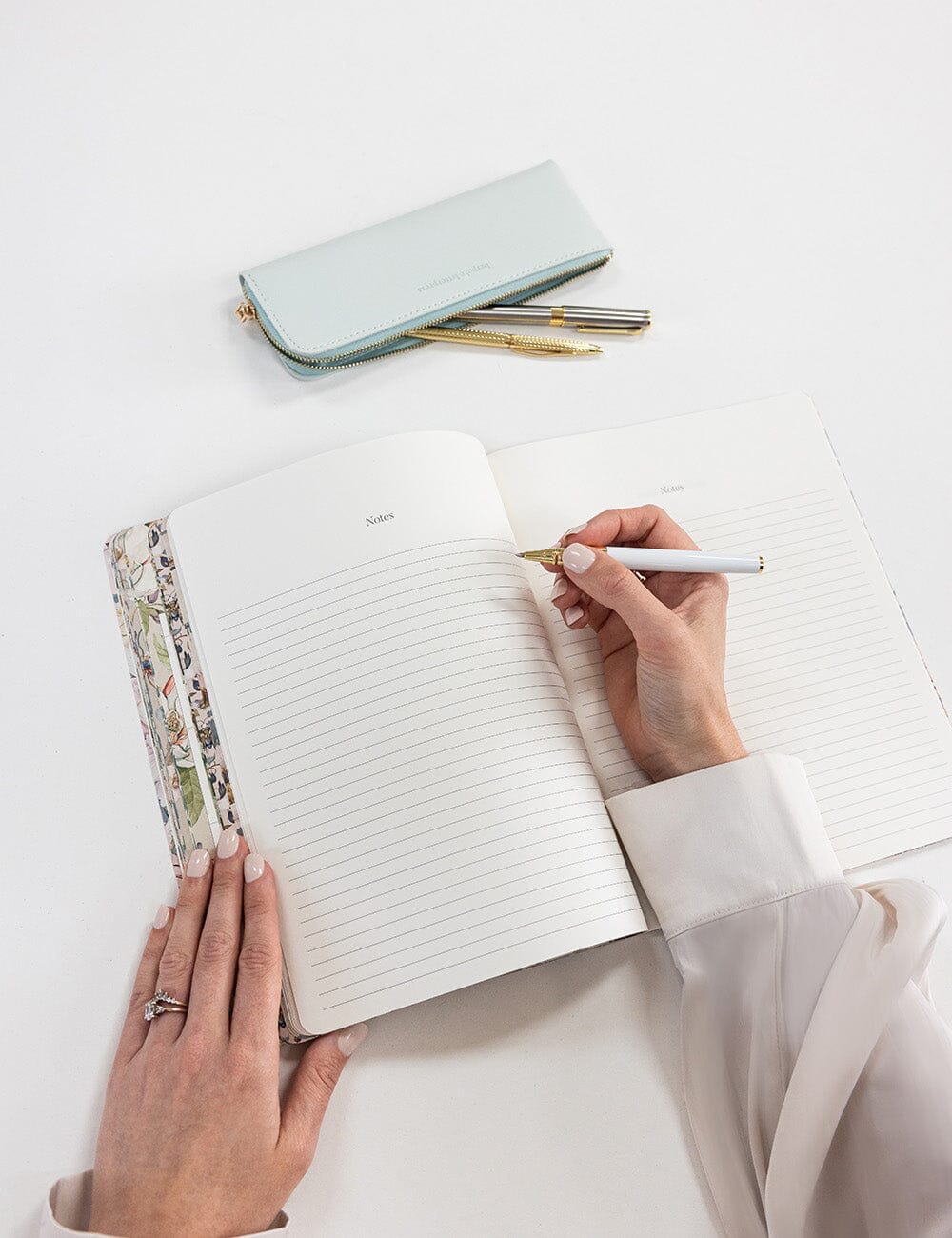 Bespoke 2027 Weekly Calendar Notebook