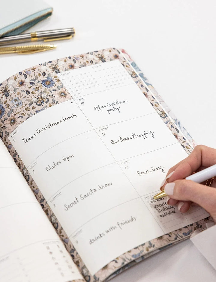 Bespoke 2027 Weekly Calendar Notebook