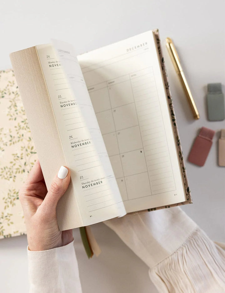 Bespoke Desktop Linen Bound Planner 2025: White Blossoms