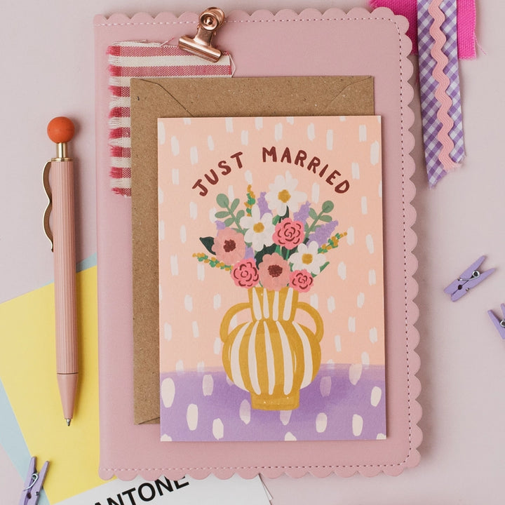 Greeting Card: Chic Vase Just Married