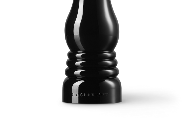 Le Creuset Salt Mill: Black Onyx