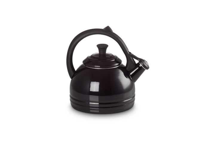 Le Creuset Peruh Kettle 1.9L:  Black