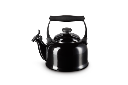 Le Creuset Traditional Kettle 2.1L: Black