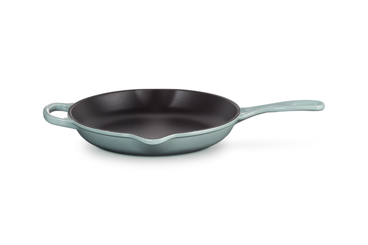 Le Creuset Skillet 26cm: Sea Salt