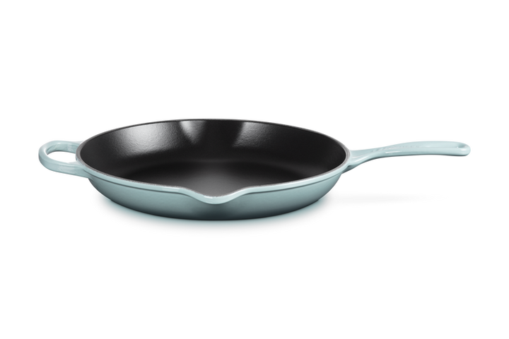 Le Creuset Skillet 30cm: Sea Salt