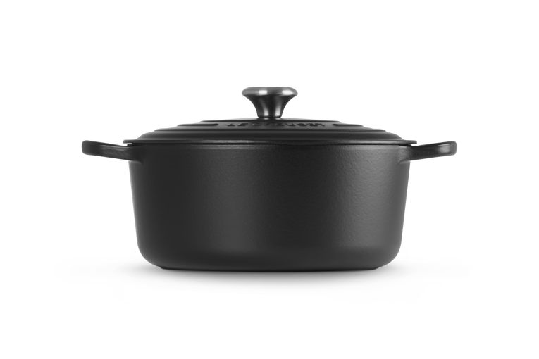 Le Creuset French Oven 28cm: Satin Black