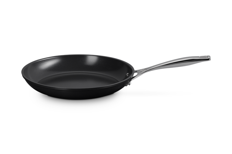 Le Creuset Non-Stick Ceramic Shallow Frypan Pan 30cm