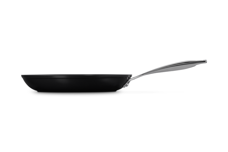 Le Creuset Non-Stick Ceramic Shallow Frypan Pan 30cm
