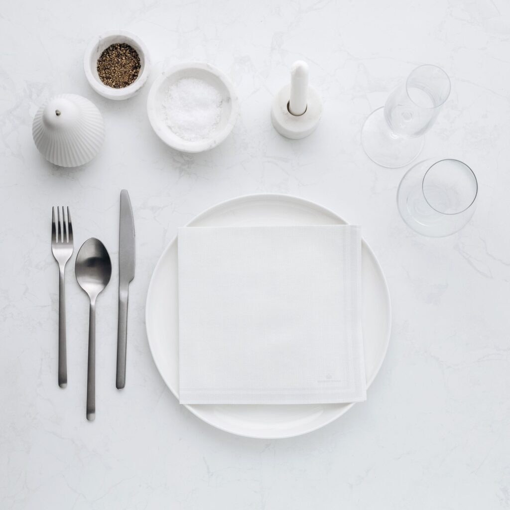 Luxe White Dinner Napkins