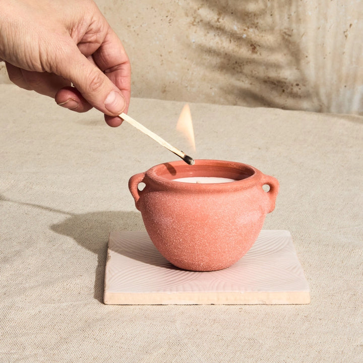 Terracotta Pottery Candle - Passionfruit &amp; Vanilla
