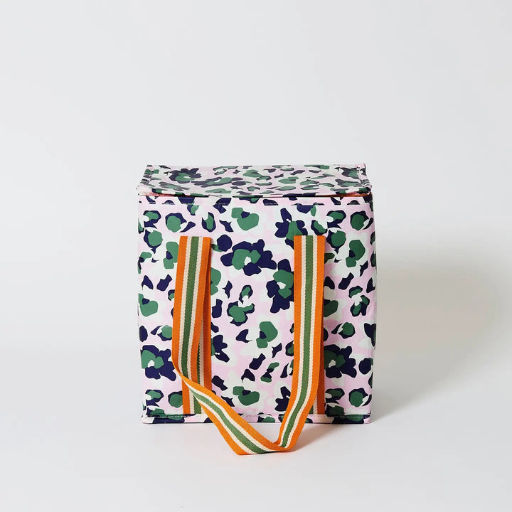 Medium Insulated Tote: Leopard