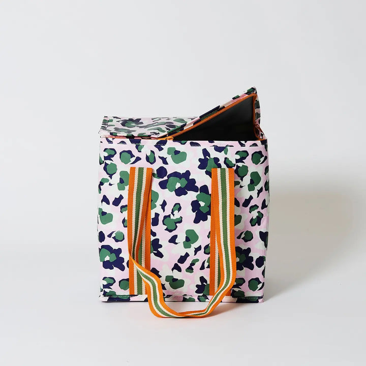Medium Insulated Tote: Leopard