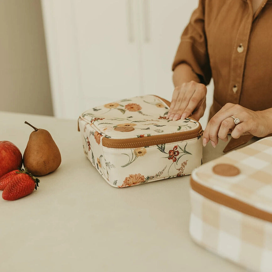 OiOi Mini Insulated Lunch Bag: Wildflower