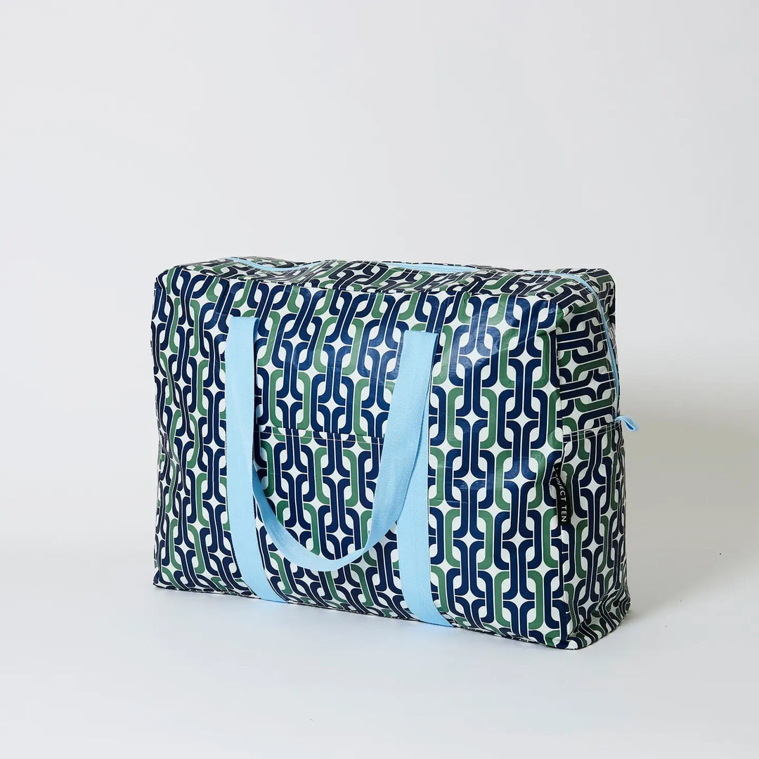 Overnight Bag: Chains