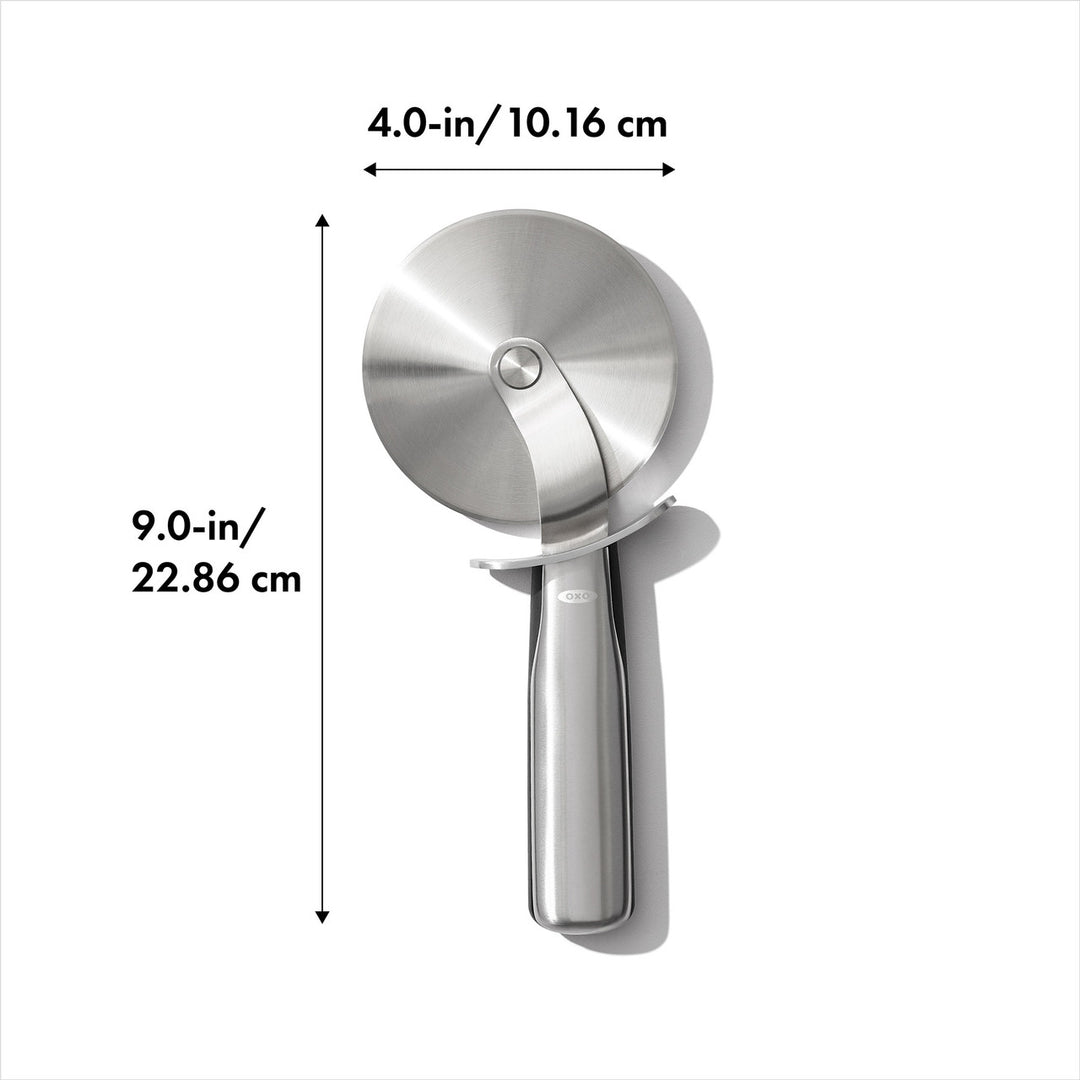 Stainless steel pizza cutter with dimensions labeled on a white background