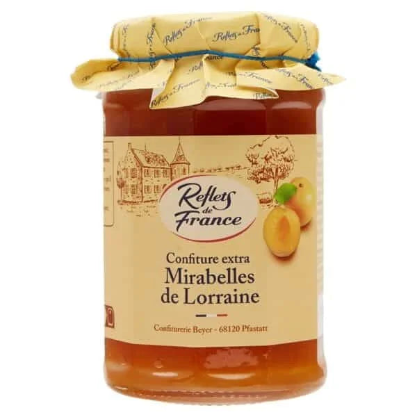 Jar of plum jam with 'Reflets de France' label on a white background