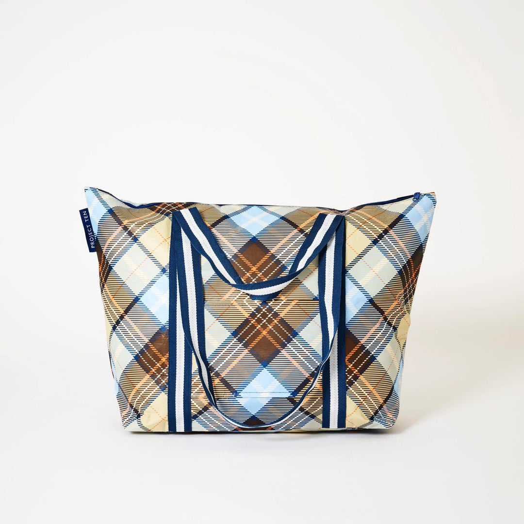 Zip Medium Tote: Country Plaid