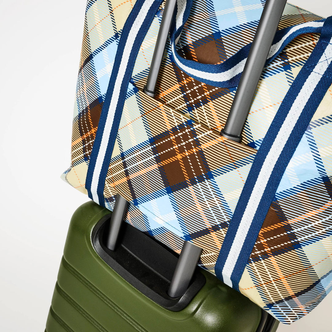 Zip Medium Tote: Country Plaid