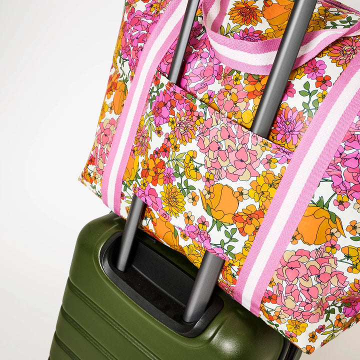 Zip Medium Tote: Hydrangea