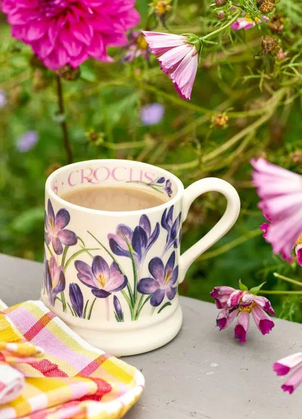 Flowers - Crocus 1/2 Pint Mug