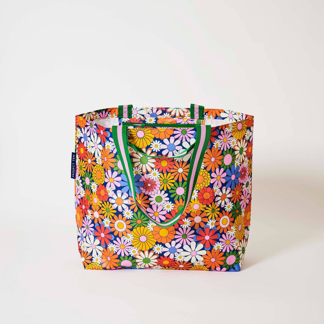 Medium Tote: Coastal Floral