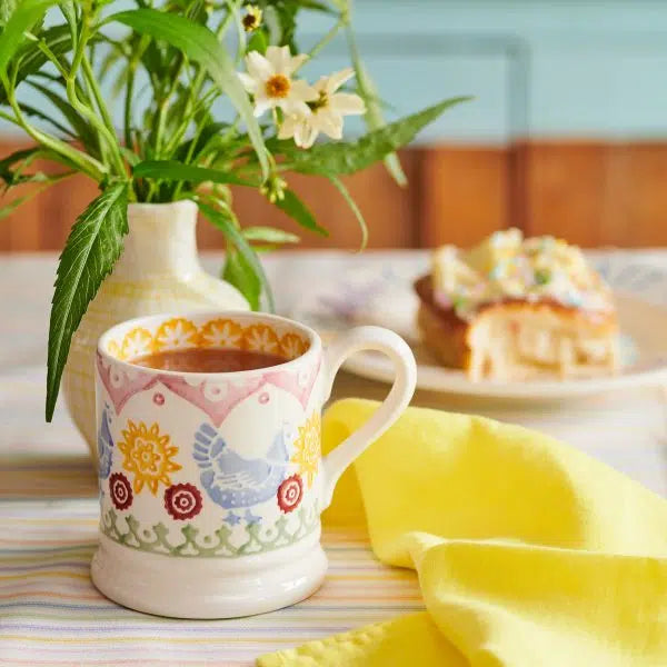Hen Border 1/2 Pint Mug