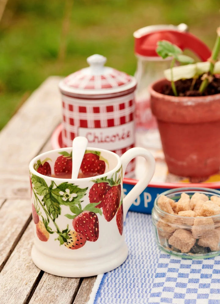 Fruits - Strawberries 1/2 Pint Mug